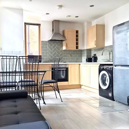 Central Spacious Манчестер Екстер'єр фото